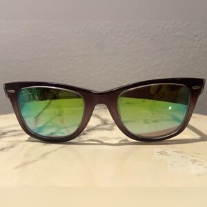 RAY-BAN WAYFARERS